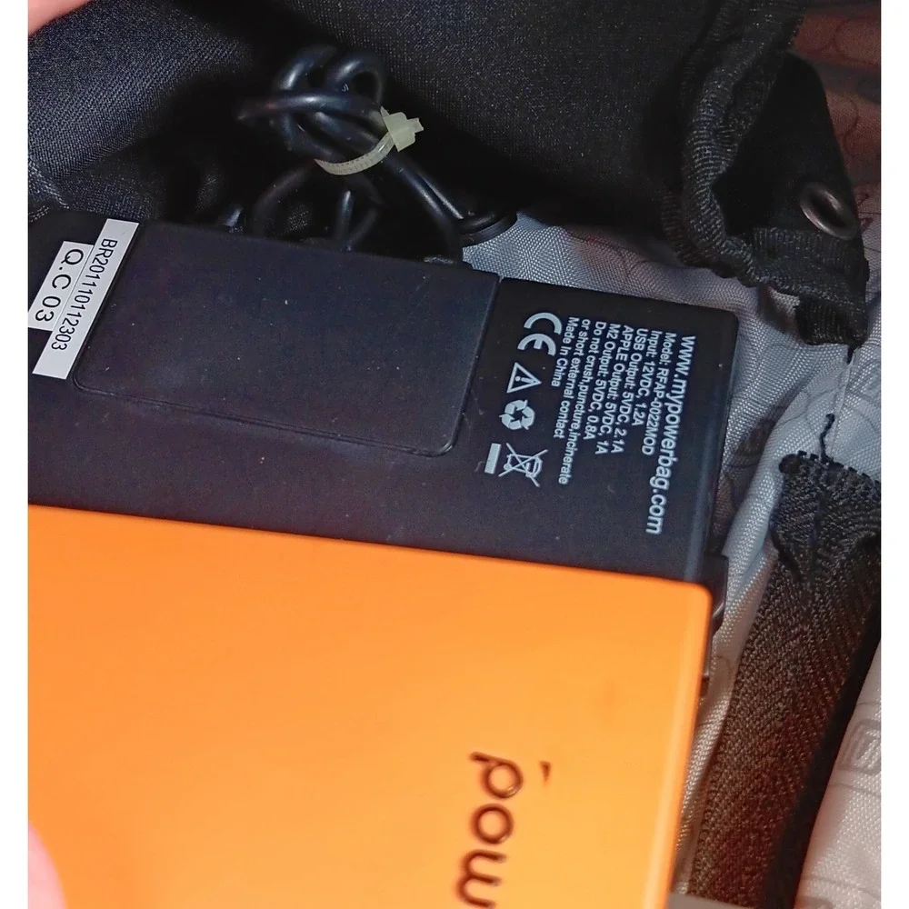 FUL Powerbag‎ Charging Messenger Bag Black Silver Tech Travel Work